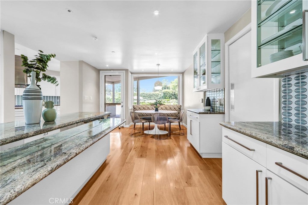 Pasadena, California, 91106, United States, 6 Bedrooms Bedrooms, ,9 BathroomsBathrooms,Residential,Active,1898207