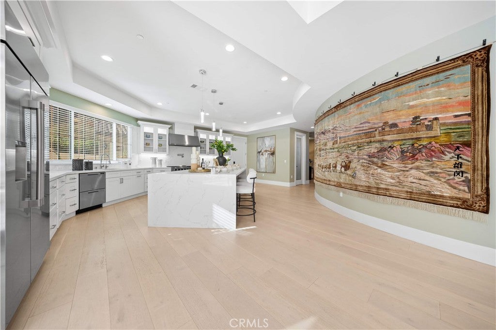 Walnut, California, 91789, United States, 5 Bedrooms Bedrooms, ,7 BathroomsBathrooms,Residential,Active,1903230