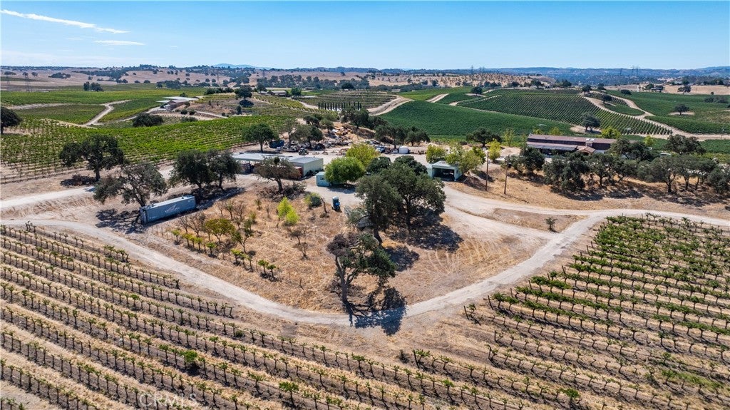 Paso Robles, California, 93446, United States, 4 Bedrooms Bedrooms, ,3 BathroomsBathrooms,Residential,Active,1944280