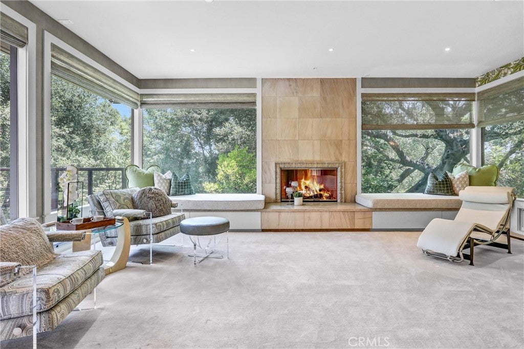 Pasadena, California, 91106, United States, 6 Bedrooms Bedrooms, ,9 BathroomsBathrooms,Residential,Active,1898207
