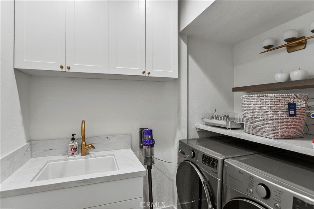 Laguna Niguel, California, 92677, United States, 4 Bedrooms Bedrooms, ,5 BathroomsBathrooms,Residential,Active,1986900