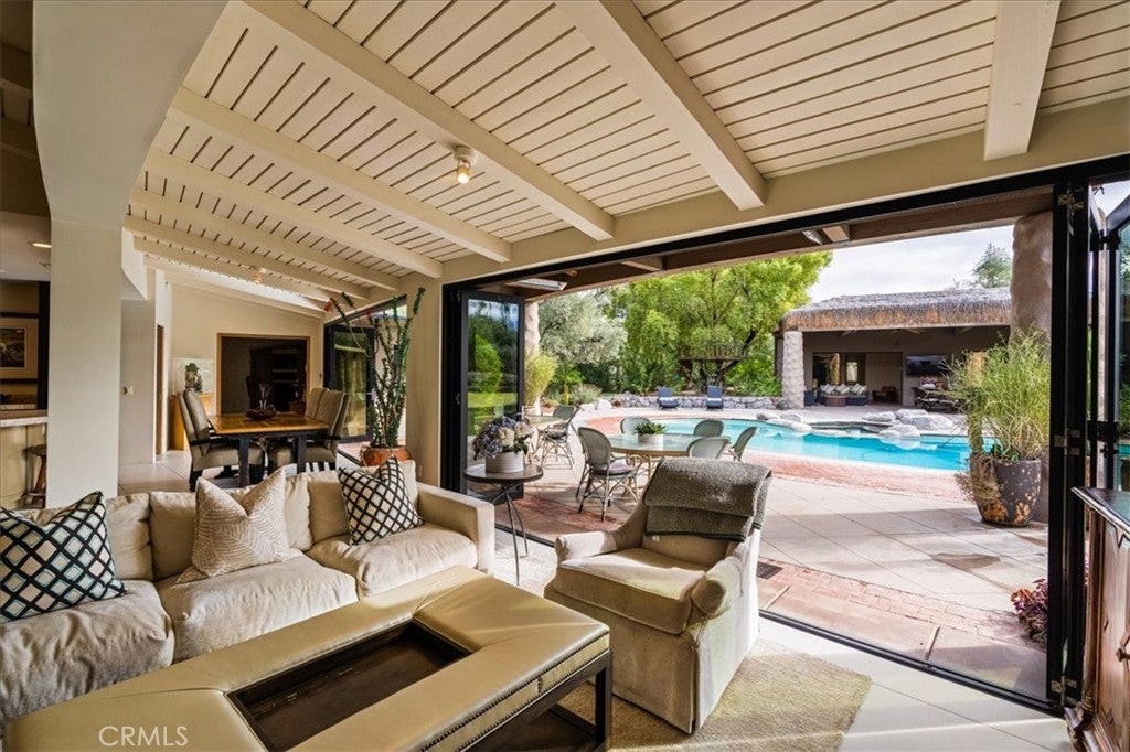 Palm Desert, California, 92260, United States, 3 Bedrooms Bedrooms, ,4 BathroomsBathrooms,Residential,Active,2008008