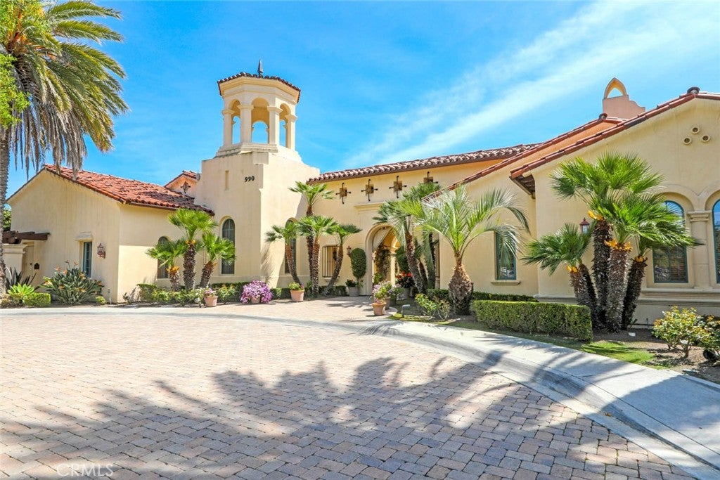 San Clemente, California, 92673, United States, 6 Bedrooms Bedrooms, ,5 BathroomsBathrooms,Residential,Active,1922275