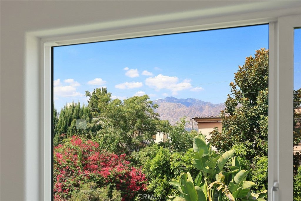 Arcadia, California, 91007, United States, 4 Bedrooms Bedrooms, ,5 BathroomsBathrooms,Residential,Active,1990019