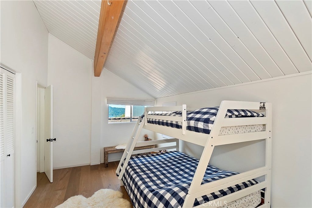 Lake Arrowhead, California, 92352, United States, 4 Bedrooms Bedrooms, ,3 BathroomsBathrooms,Residential,Active,1953250
