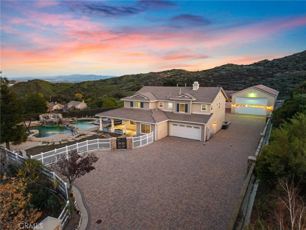 Castaic, California, 91384, United States, 6 Bedrooms Bedrooms, ,6 BathroomsBathrooms,Residential,Active,2009152