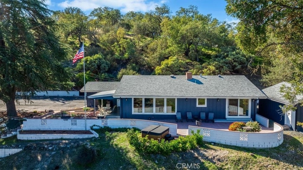 Paso Robles, California, 93446, United States, 3 Bedrooms Bedrooms, ,3 BathroomsBathrooms,Residential,Active,1990043