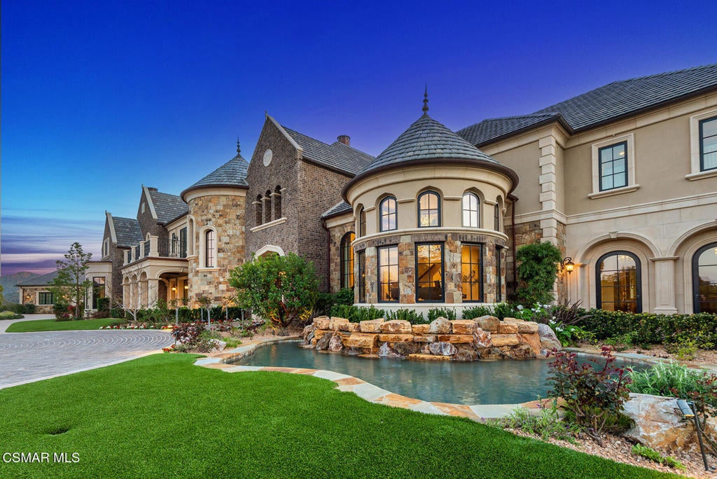 Thousand Oaks, California, 91361, United States, 7 Bedrooms Bedrooms, ,13 BathroomsBathrooms,Residential,Active,1748234