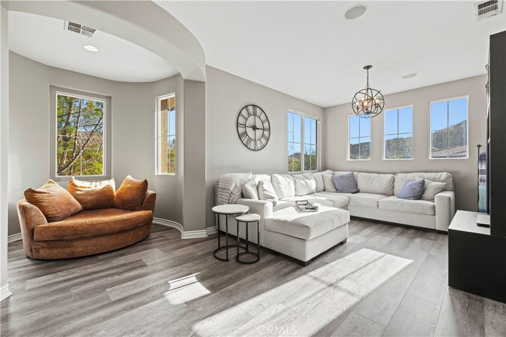 Stevenson Ranch, California, 91381, United States, 5 Bedrooms Bedrooms, ,4 BathroomsBathrooms,Residential,Active,2015851