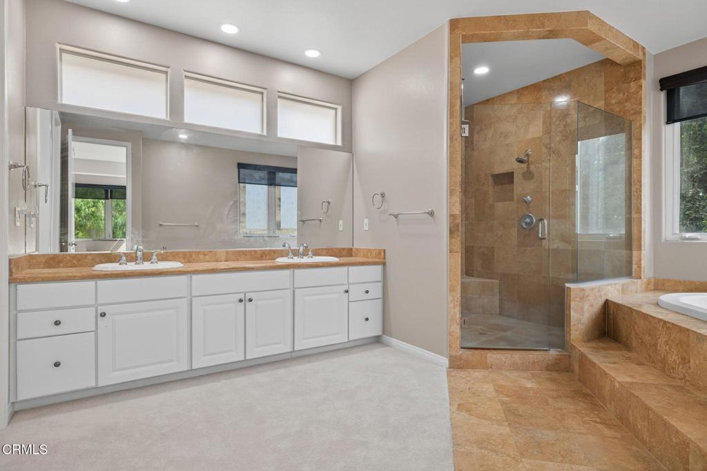 Camarillo, California, 93010, United States, 4 Bedrooms Bedrooms, ,4 BathroomsBathrooms,Residential,Active,1945047