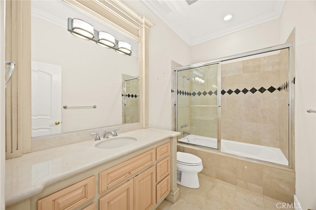 Diamond Bar, California, 91765, United States, 4 Bedrooms Bedrooms, ,5 BathroomsBathrooms,Residential,Active,1985854