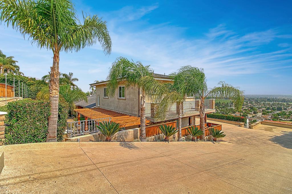 Ventura, California, 93003, United States, 4 Bedrooms Bedrooms, ,4 BathroomsBathrooms,Residential,Active,1944051