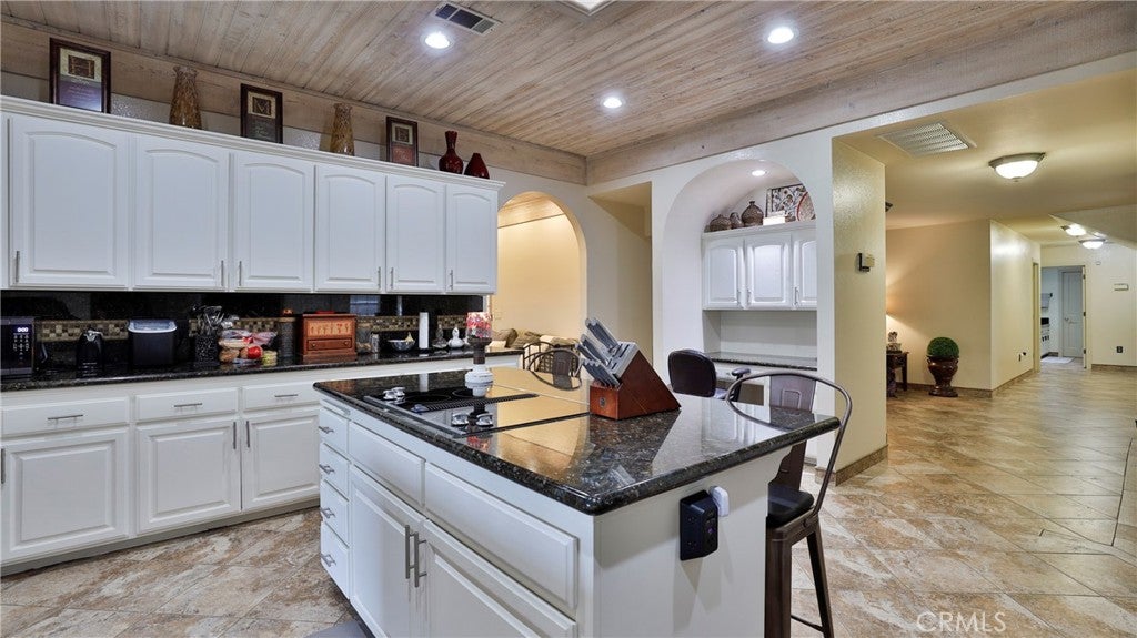 Redlands, California, 92373, United States, 5 Bedrooms Bedrooms, ,4 BathroomsBathrooms,Residential,Active,1985883