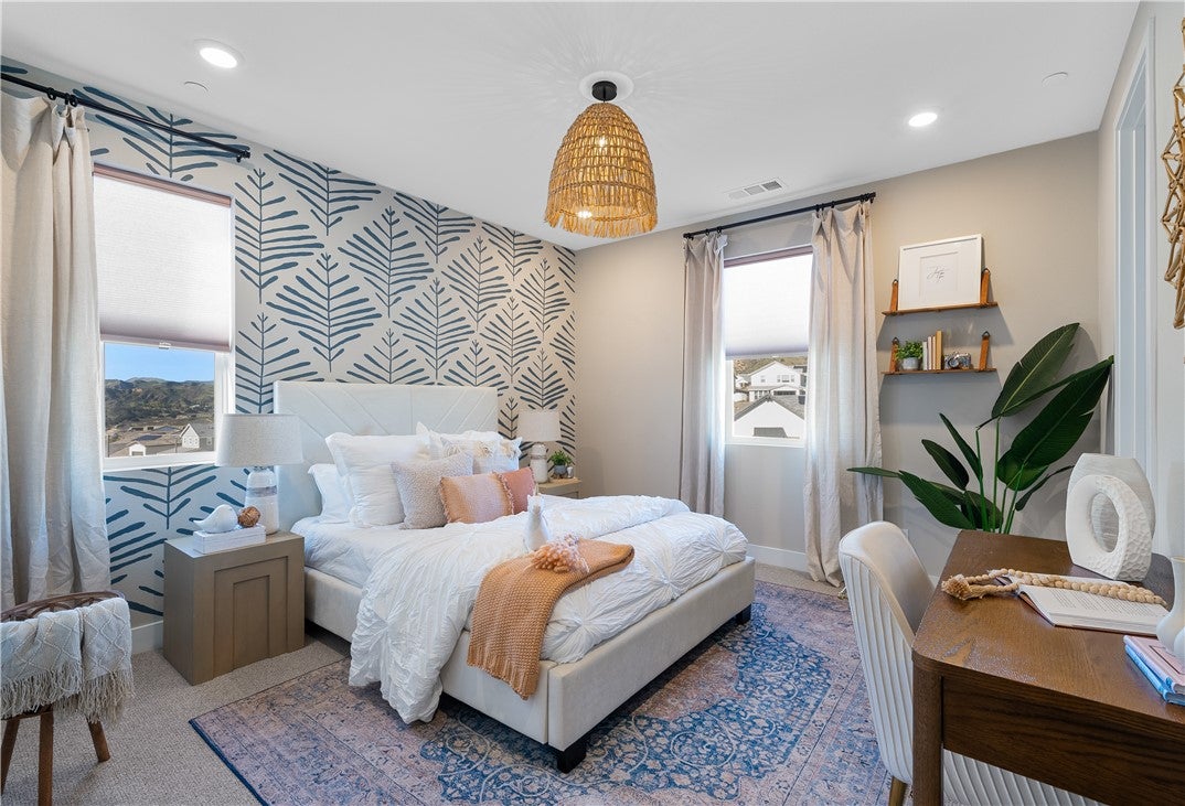 Castaic, California, 91384, United States, 6 Bedrooms Bedrooms, ,6 BathroomsBathrooms,Residential,Active,2006979