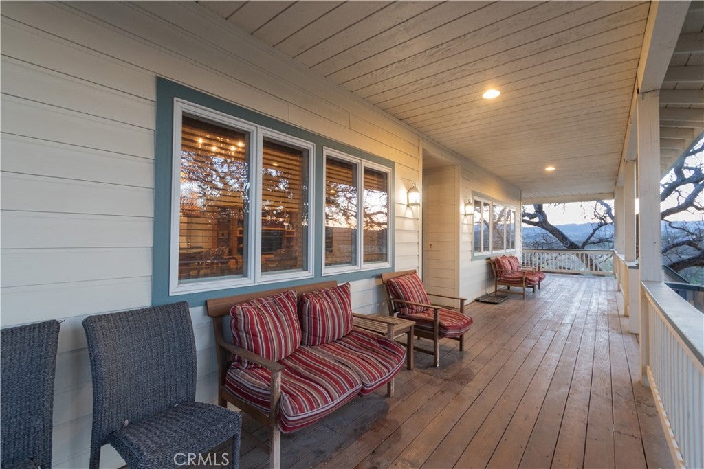 Paso Robles, California, 93446, United States, 5 Bedrooms Bedrooms, ,6 BathroomsBathrooms,Residential,Active,1821961