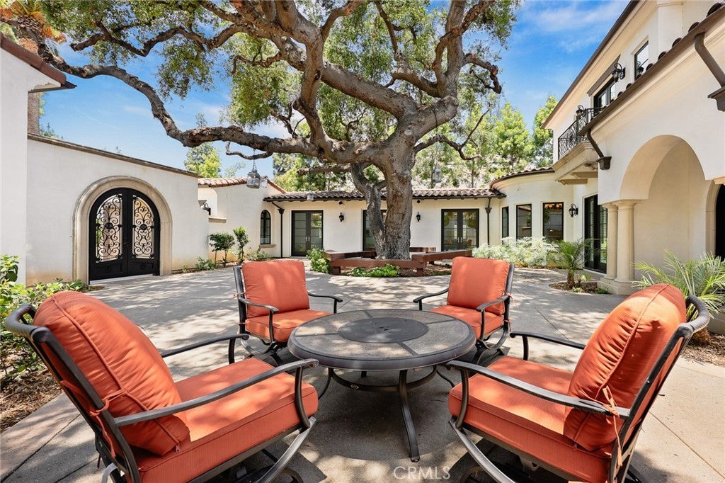 Arcadia, California, 91006, United States, 5 Bedrooms Bedrooms, ,6 BathroomsBathrooms,Residential,Active,1859344