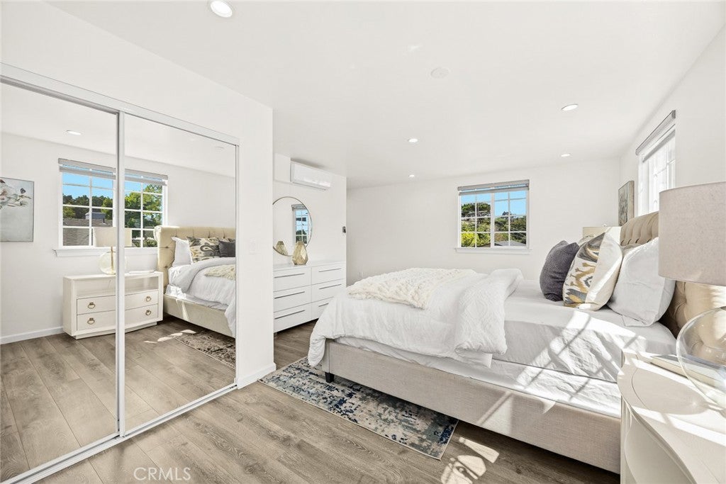 Los Angeles, California, 90034, United States, 5 Bedrooms Bedrooms, ,5 BathroomsBathrooms,Residential,Active,1899242
