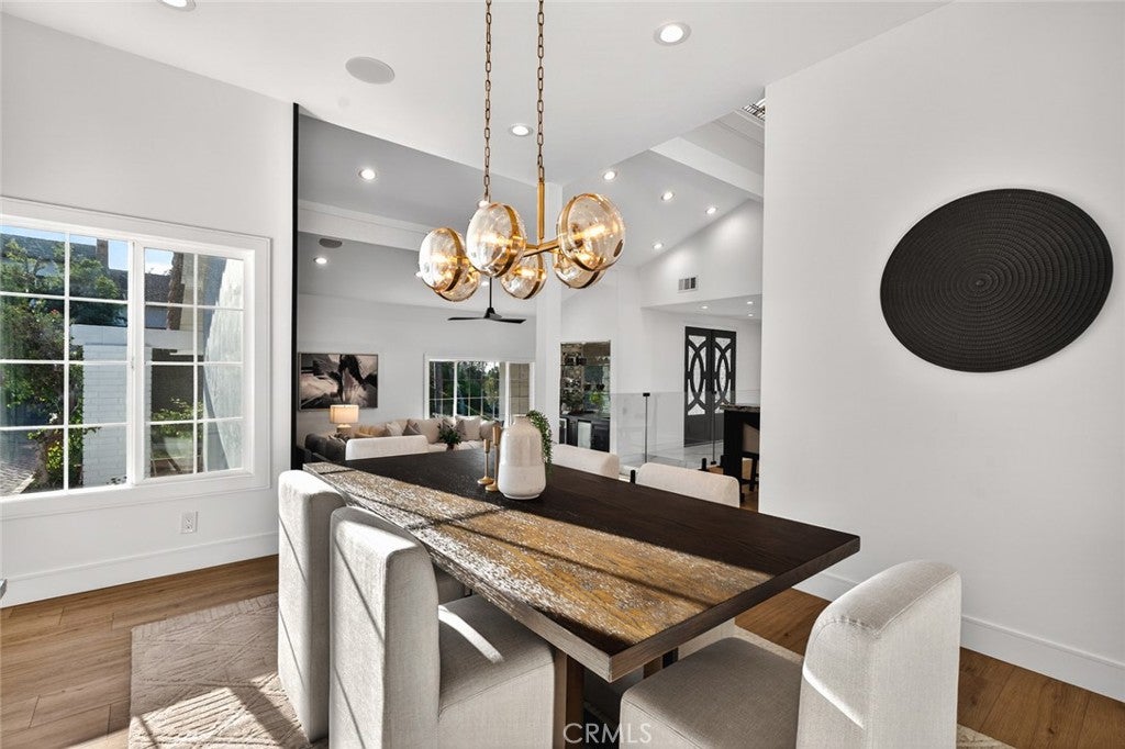 Anaheim, California, 92807, United States, 4 Bedrooms Bedrooms, ,3 BathroomsBathrooms,Residential,Active,1990042