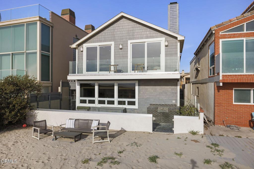 Oxnard, California, 93035, United States, 3 Bedrooms Bedrooms, ,4 BathroomsBathrooms,Residential,Active,1905342