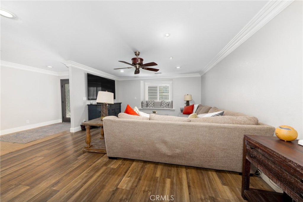 Yucaipa, California, 92399, United States, 5 Bedrooms Bedrooms, ,4 BathroomsBathrooms,Residential,Pending,1985872