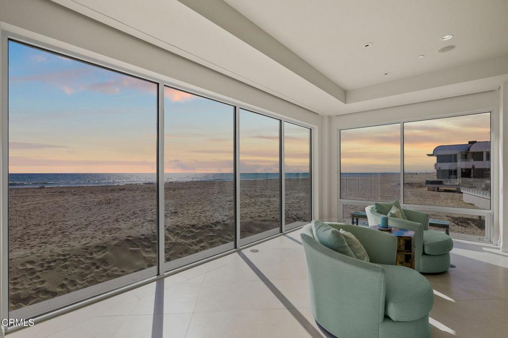 Oxnard, California, 93035, United States, 4 Bedrooms Bedrooms, ,6 BathroomsBathrooms,Residential,Active,1993670