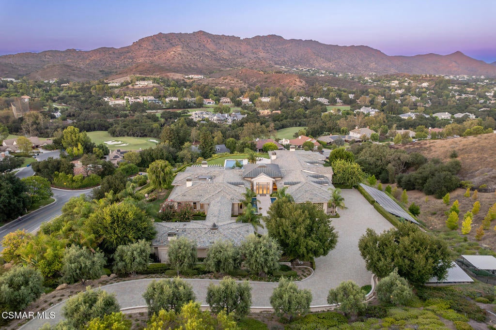 Thousand Oaks, California, 91362, United States, 6 Bedrooms Bedrooms, ,7 BathroomsBathrooms,Residential,Active,2007641