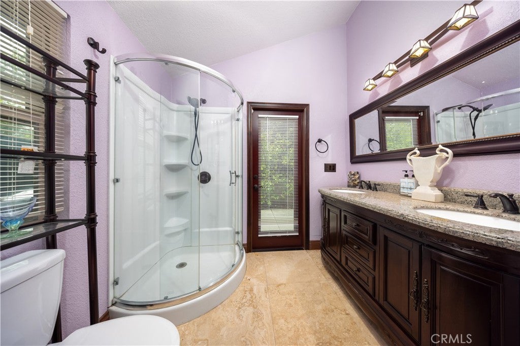 Pomona, California, 91766, United States, 5 Bedrooms Bedrooms, ,5 BathroomsBathrooms,Residential,Active,1989773