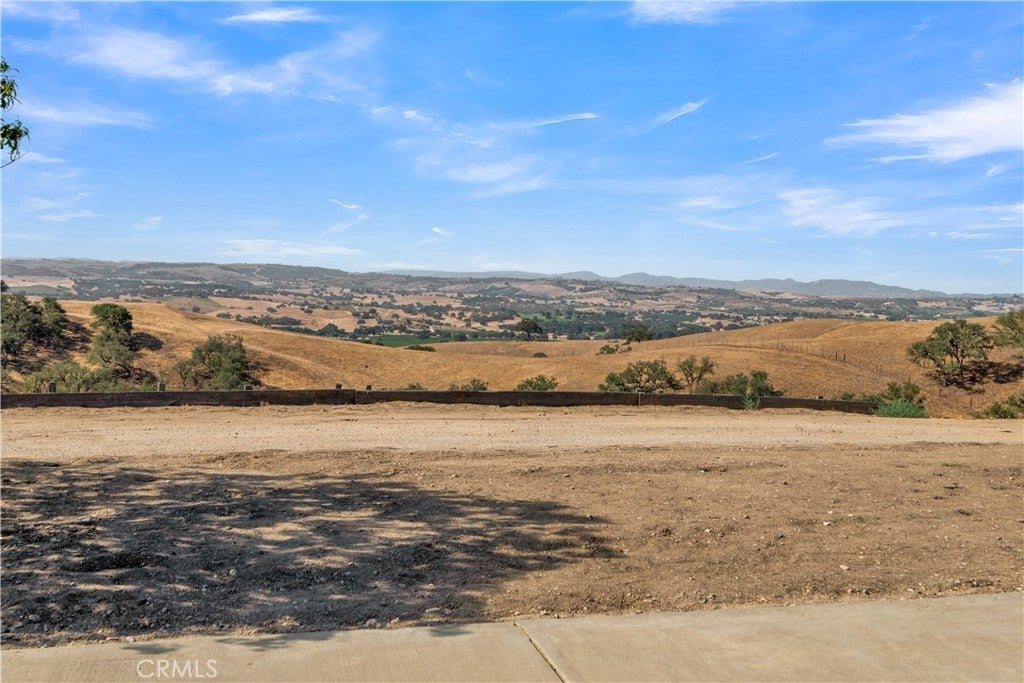 Paso Robles, California, 93446, United States, 4 Bedrooms Bedrooms, ,3 BathroomsBathrooms,Residential,Active,1941140