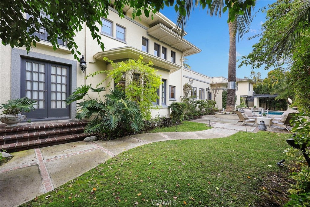 928 S El Molino Ave – image 50