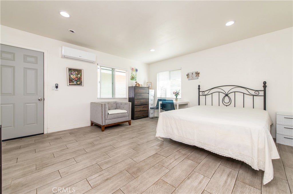 La Verne, California, 91750, United States, 5 Bedrooms Bedrooms, ,4 BathroomsBathrooms,Residential,Active,1965796