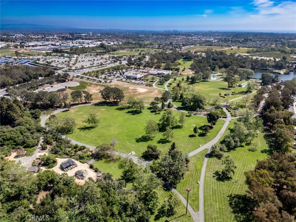 Huntington Beach, California, 92647, United States, 4 Bedrooms Bedrooms, ,3 BathroomsBathrooms,Residential,Active,2030516