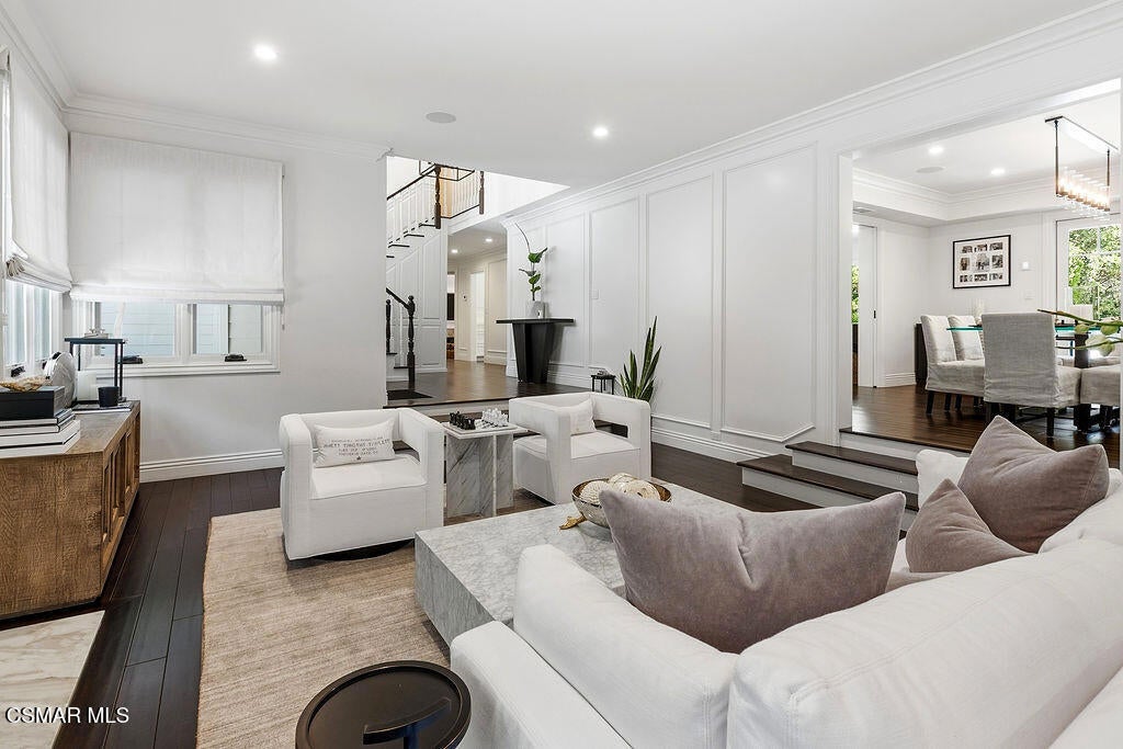 Westlake Village, California, 91362, United States, 6 Bedrooms Bedrooms, ,6 BathroomsBathrooms,Residential,Active,2031759