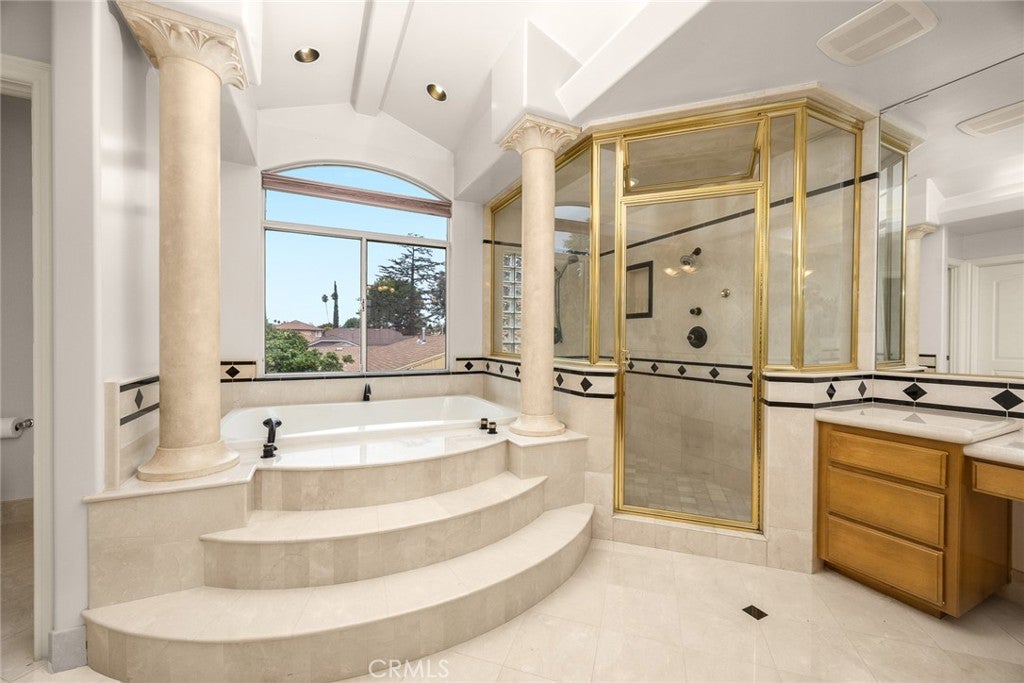 Arcadia, California, 91007, United States, 5 Bedrooms Bedrooms, ,6 BathroomsBathrooms,Residential,Active,1964469