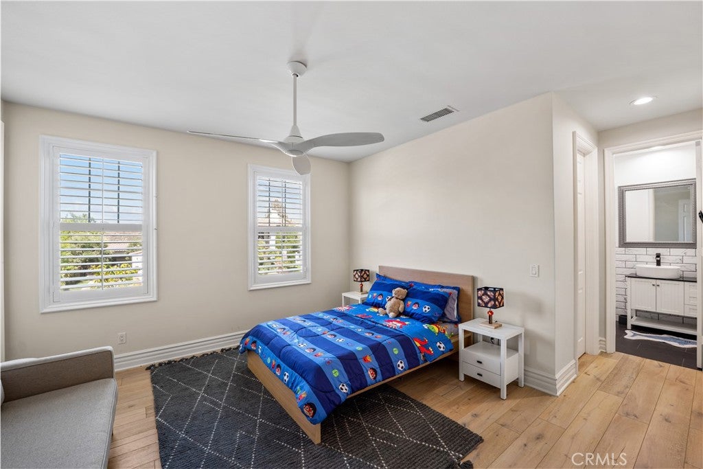 Canyon Country, California, 91387, United States, 4 Bedrooms Bedrooms, ,5 BathroomsBathrooms,Residential,Active,1953690