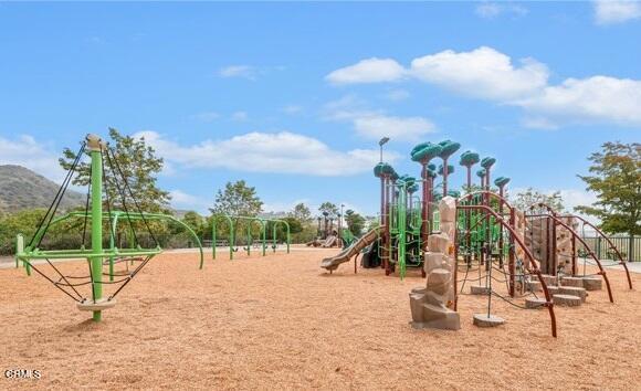 Newbury Park, California, 91320, United States, 5 Bedrooms Bedrooms, ,5 BathroomsBathrooms,Residential,Active,1914613