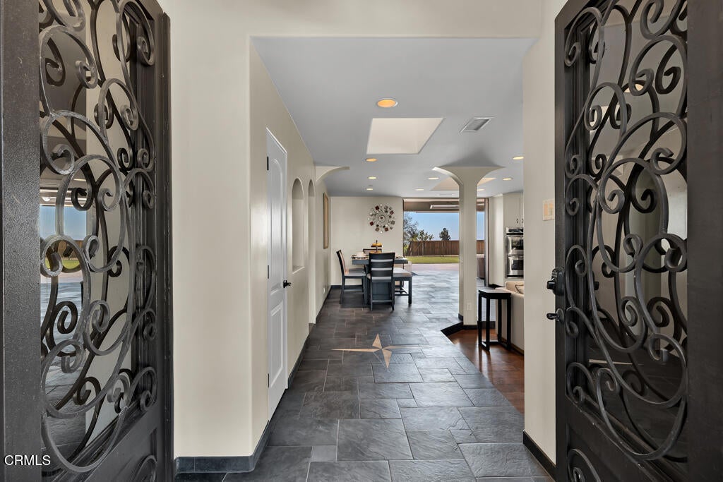 Camarillo, California, 93010, United States, 5 Bedrooms Bedrooms, ,5 BathroomsBathrooms,Residential,Active,1905055