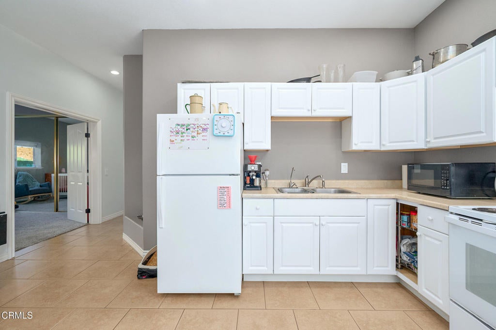 Camarillo, California, 93012, United States, 6 Bedrooms Bedrooms, ,4 BathroomsBathrooms,Residential,Active,1952615