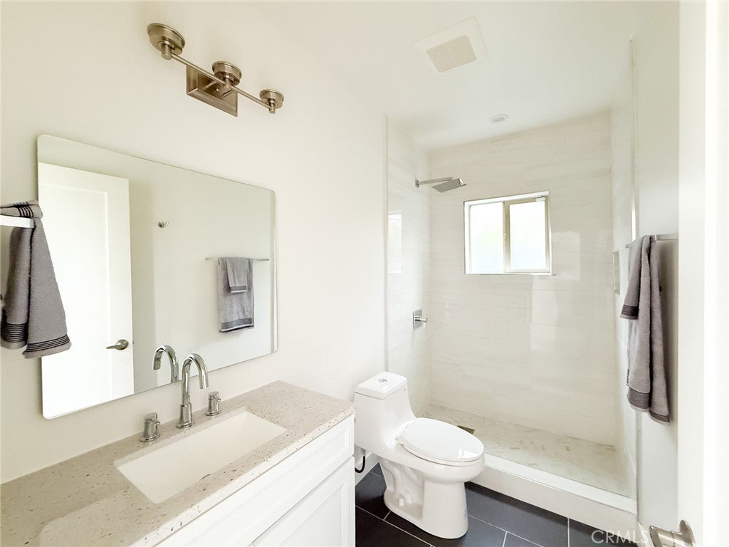 Pasadena, California, 91107, United States, 7 Bedrooms Bedrooms, ,8 BathroomsBathrooms,Residential,Active,1944066