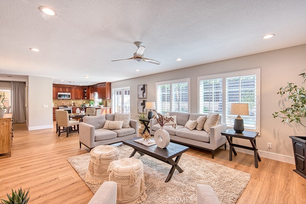 Rancho Santa Margarita, California, 92688, United States, 4 Bedrooms Bedrooms, ,3 BathroomsBathrooms,Residential,Active,2011858