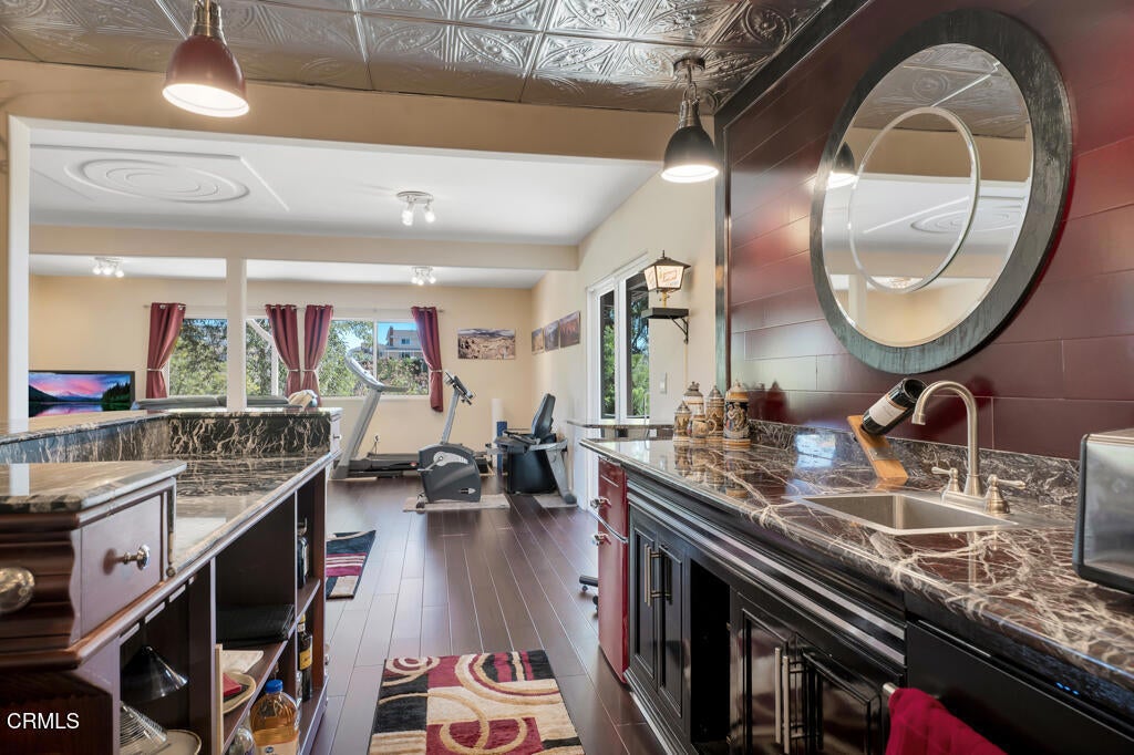 Camarillo, California, 93010, United States, 4 Bedrooms Bedrooms, ,6 BathroomsBathrooms,Residential,Active,1987228