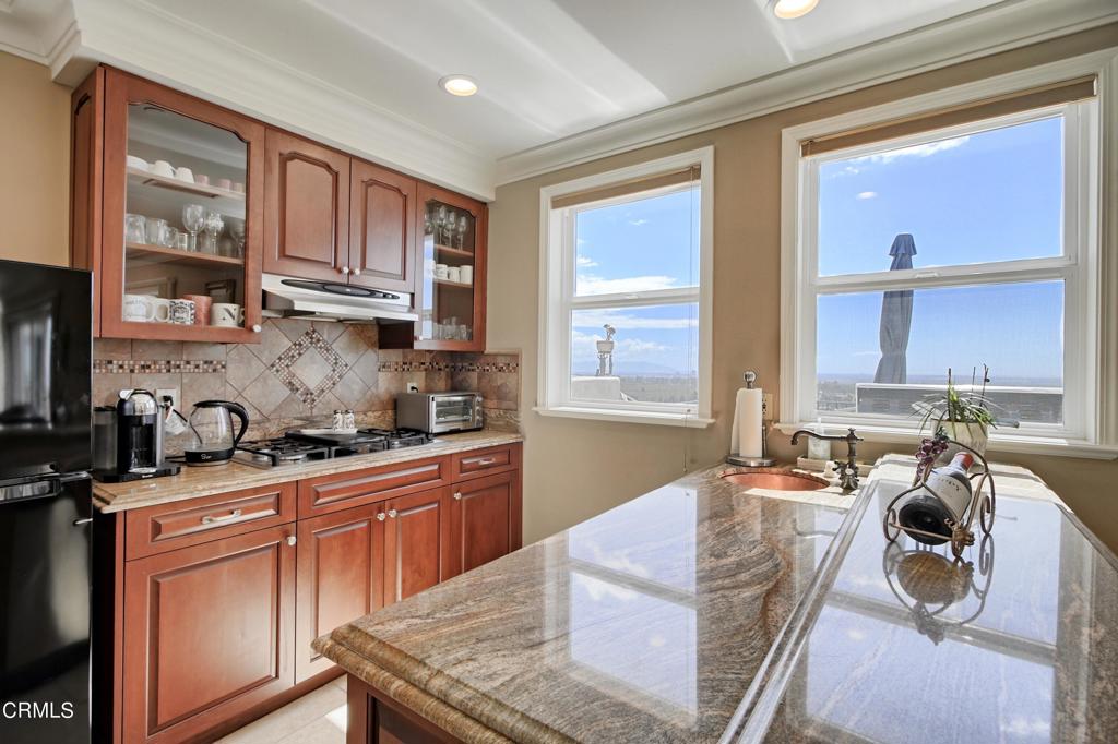 Ventura, California, 93003, United States, 4 Bedrooms Bedrooms, ,5 BathroomsBathrooms,Residential,Active,1944269