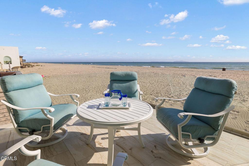 Oxnard, California, 93035, United States, 4 Bedrooms Bedrooms, ,6 BathroomsBathrooms,Residential,Active,1993670