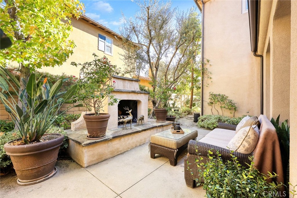 Walnut, California, 91789, United States, 4 Bedrooms Bedrooms, ,5 BathroomsBathrooms,Residential,Active,1990595