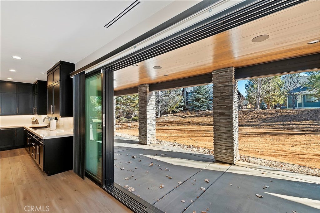 Big Bear Lake, California, 92315, United States, 5 Bedrooms Bedrooms, ,6 BathroomsBathrooms,Residential,Active,1988470