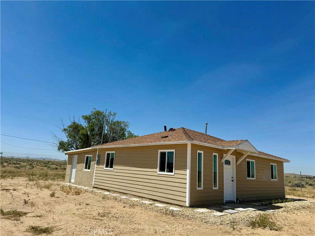 22017 STATE HIGHWAY 58, HINKLEY, CA 92347, photo 1 of 20