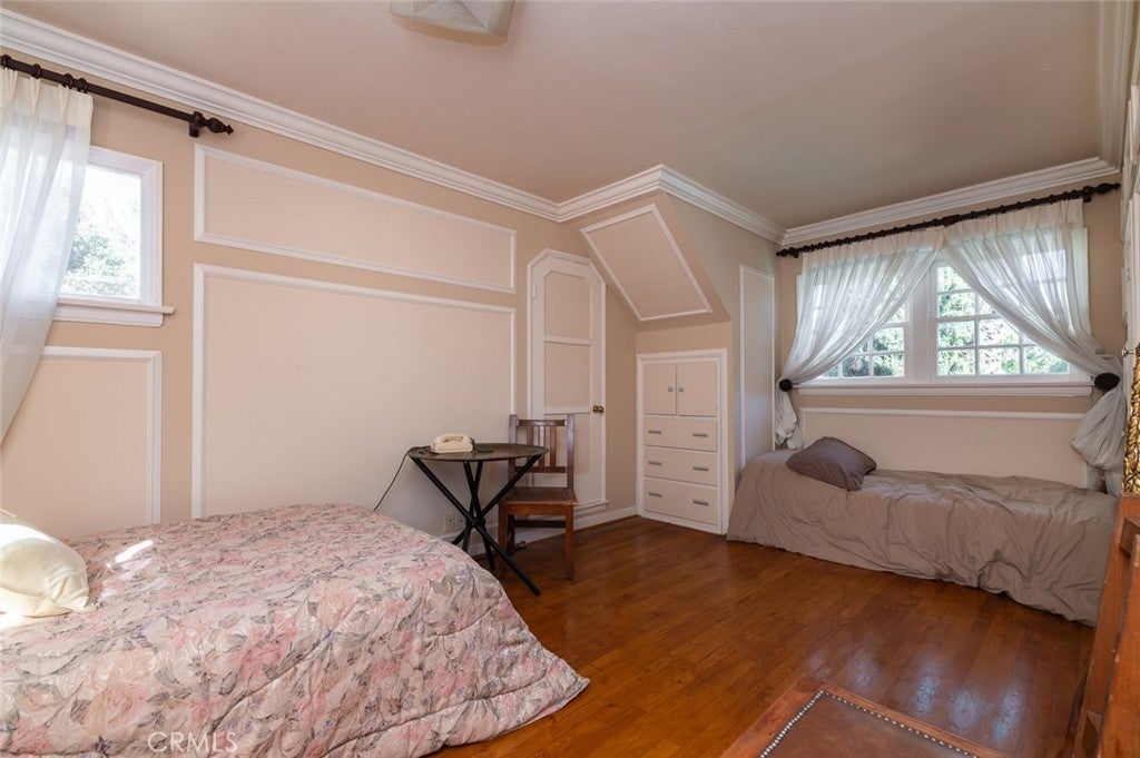 Glendale, California, 91207, United States, 4 Bedrooms Bedrooms, ,4 BathroomsBathrooms,Residential,Active,1945087
