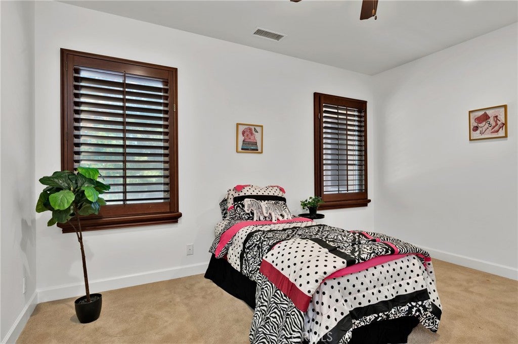 Irvine, California, 92618, United States, 4 Bedrooms Bedrooms, ,4 BathroomsBathrooms,Residential,Active,1894158
