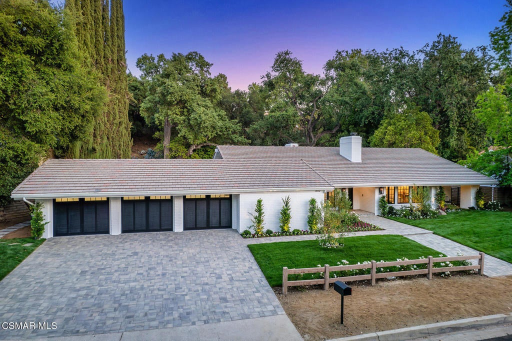 Westlake Village, California, 91361, United States, 4 Bedrooms Bedrooms, ,4 BathroomsBathrooms,Residential,Active,1867926