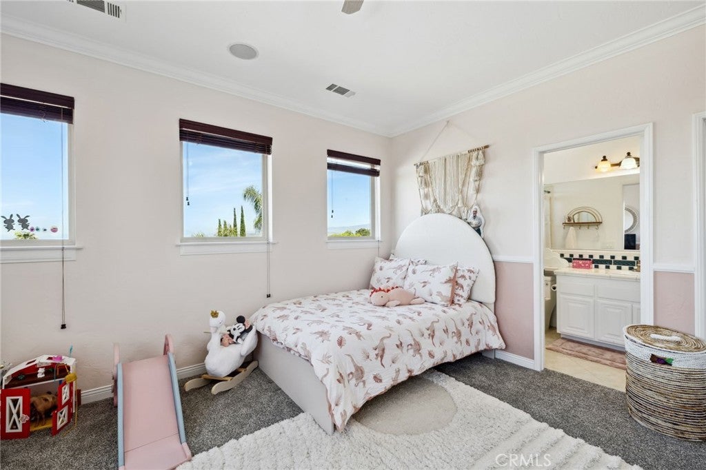 Yucaipa, California, 92399, United States, 4 Bedrooms Bedrooms, ,6 BathroomsBathrooms,Residential,Active,1858722