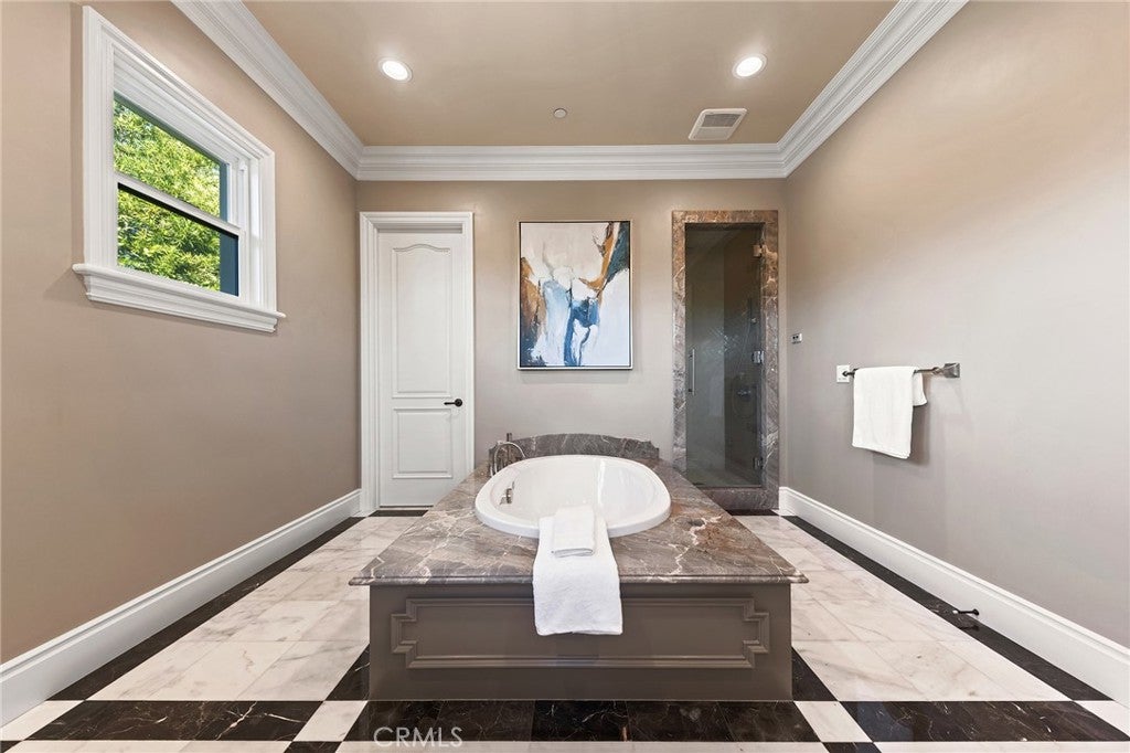 Arcadia, California, 91006, United States, 4 Bedrooms Bedrooms, ,5 BathroomsBathrooms,Residential,Active,2014620